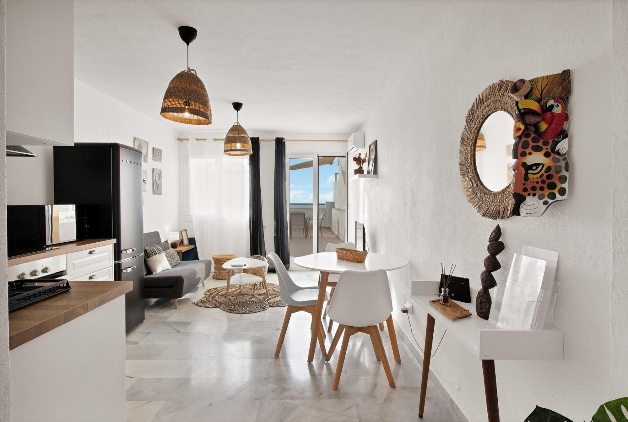 Duplex Estilo Boho Con Increible Terraza Y Vistas Al Mar En Estepona - Las Abejeras 609 Lägenhet Exteriör bild