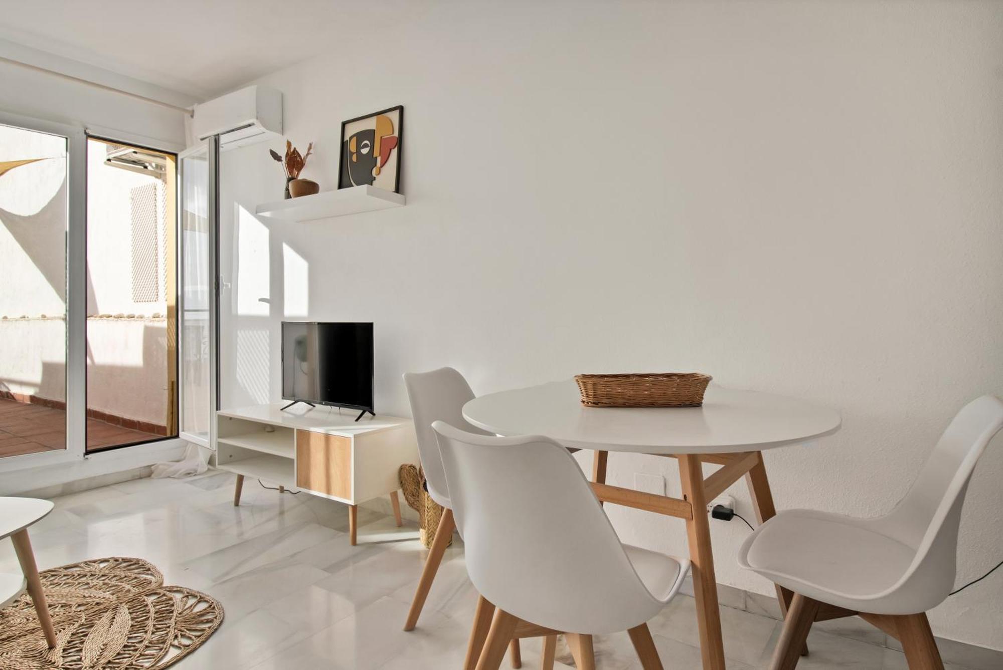 Duplex Estilo Boho Con Increible Terraza Y Vistas Al Mar En Estepona - Las Abejeras 609 Lägenhet Exteriör bild