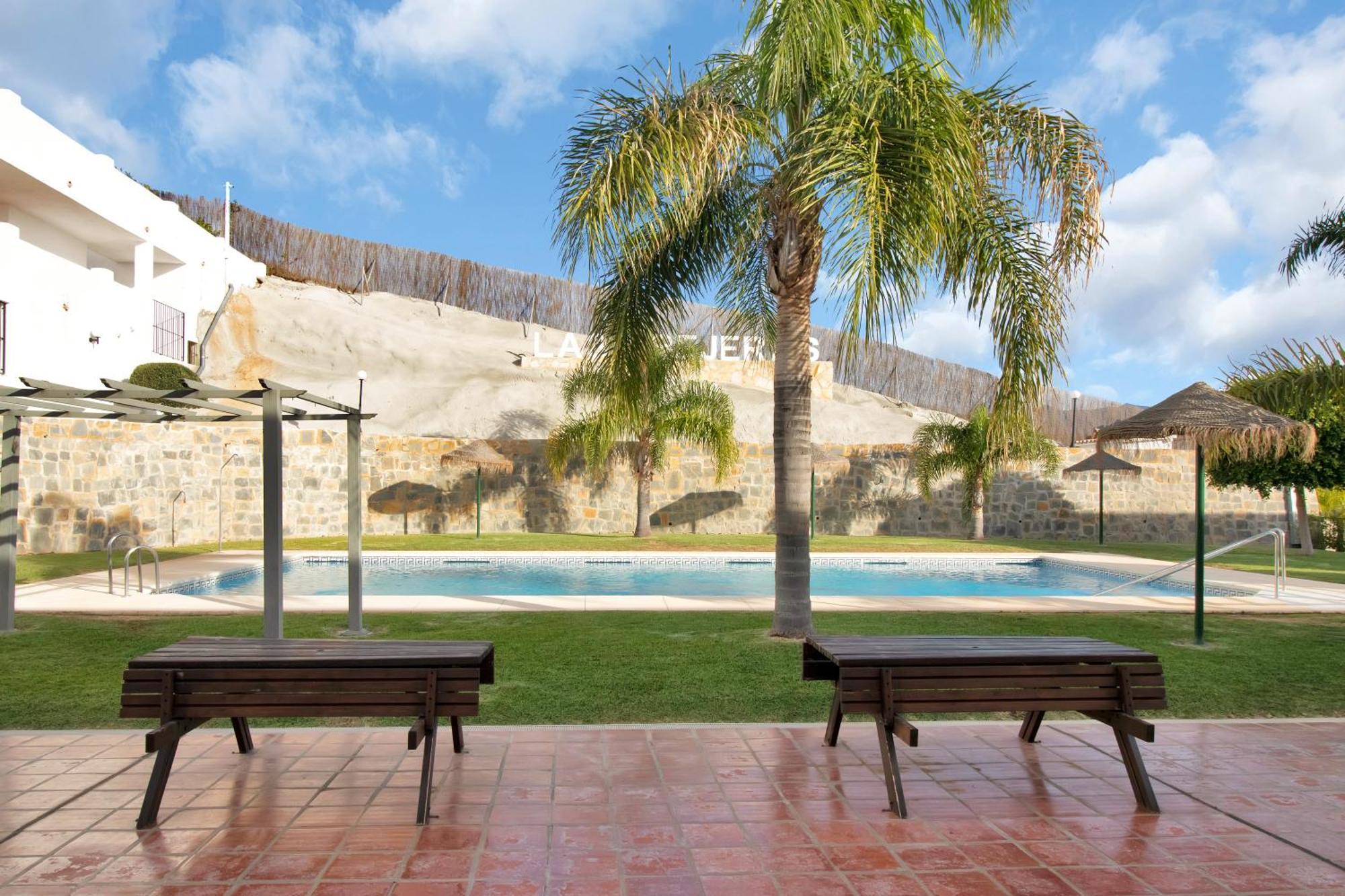 Duplex Estilo Boho Con Increible Terraza Y Vistas Al Mar En Estepona - Las Abejeras 609 Lägenhet Exteriör bild